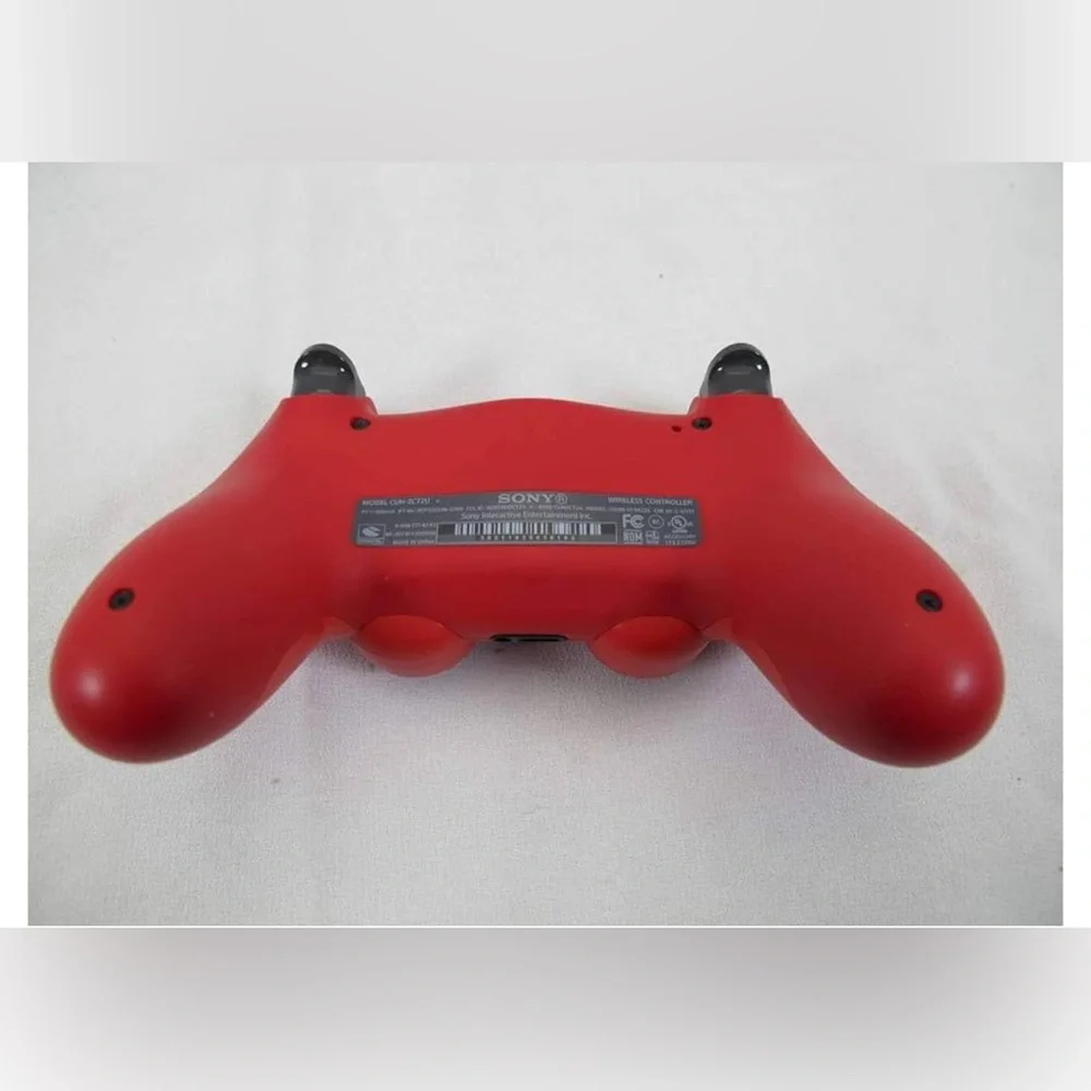 DualShock 4 Wireless Controller for PlayStation 4 - Magma Red used Red